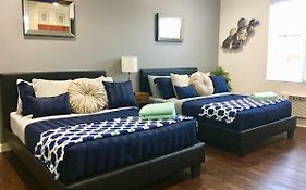 Cozy Getaway Studio In Hollywood Area